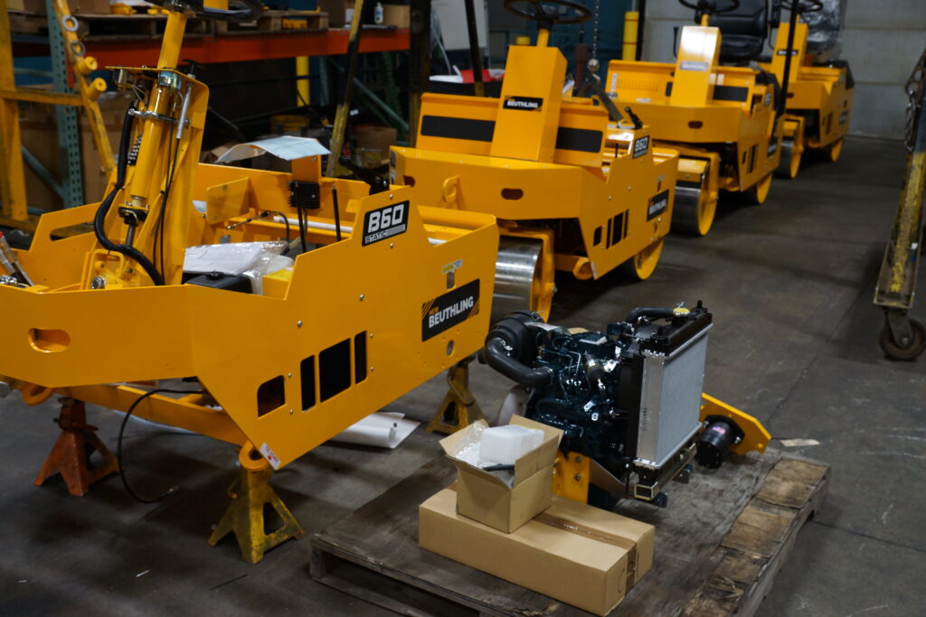 new-beuthling-b60-1ton-static-compactor-side-production-engine